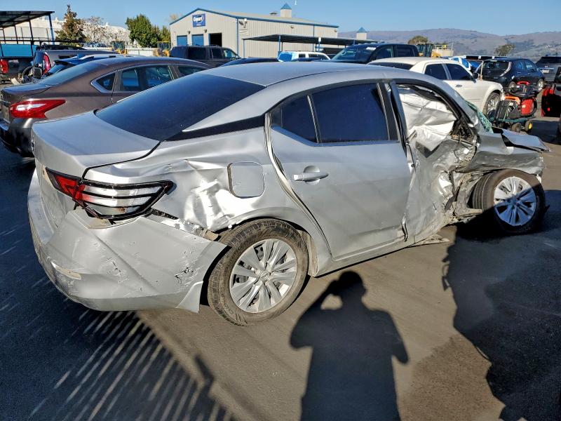 Фото 3 - NISSAN SENTRA