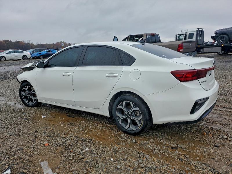 Фото 2 - KIA FORTE