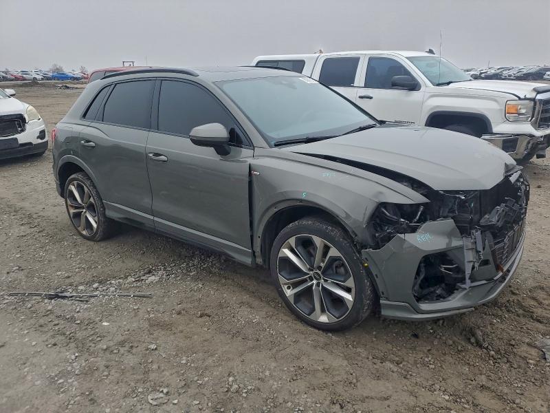 Фото 4 - AUDI Q3