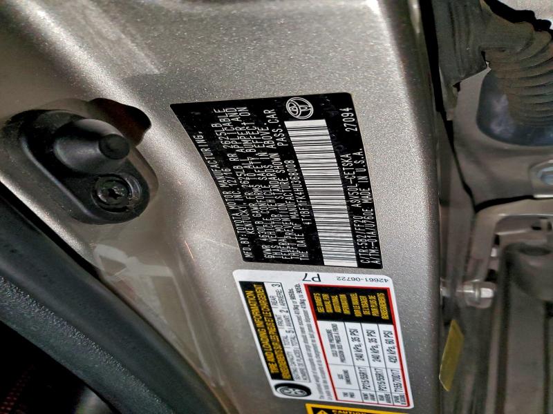 Фото 12 - TOYOTA CAMRY