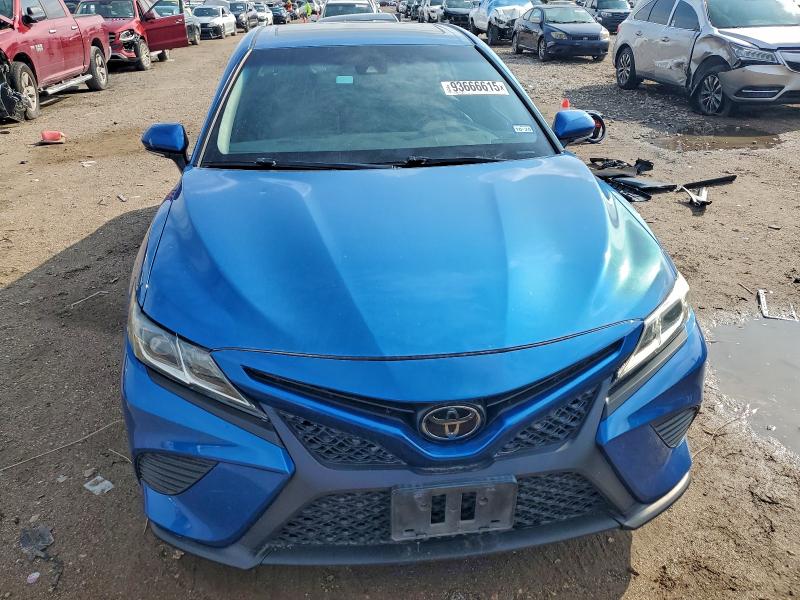 Фото 5 - TOYOTA CAMRY