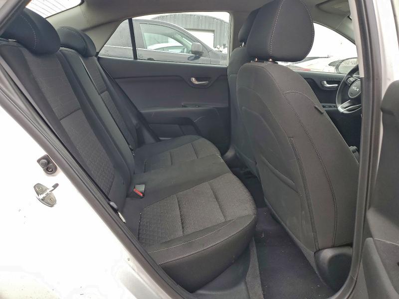 Фото 10 - KIA RIO