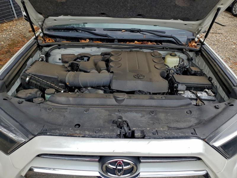 Фото 12 - TOYOTA 4RUNNER