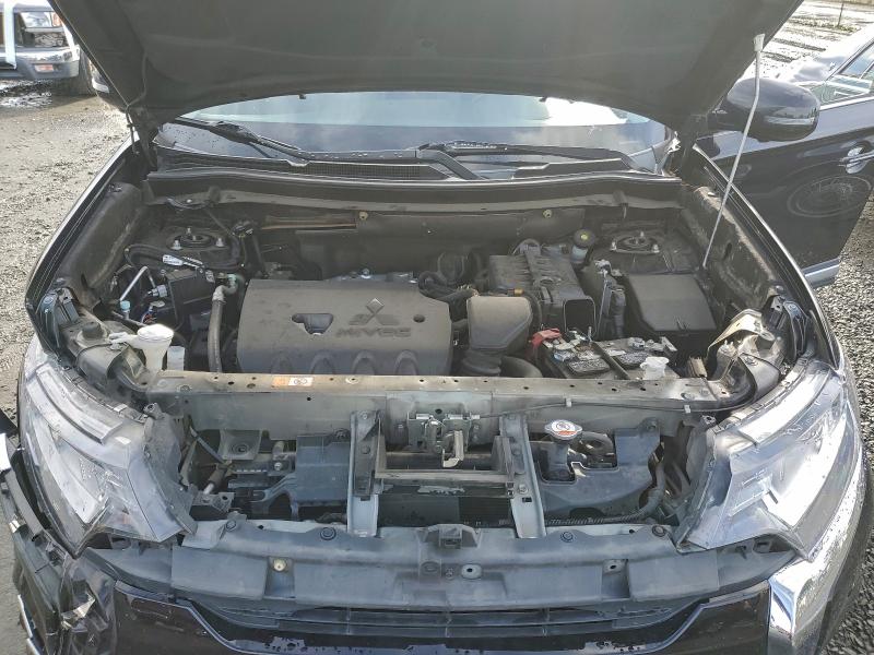 Фото 12 - MITSUBISHI OUTLANDER