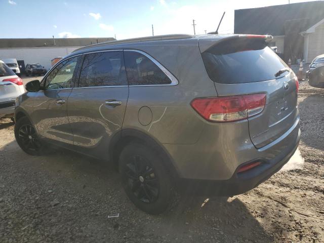 Фото 2 - KIA SORENTO