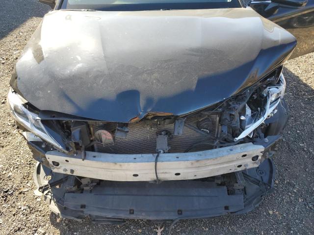 Фото 11 - TOYOTA CAMRY