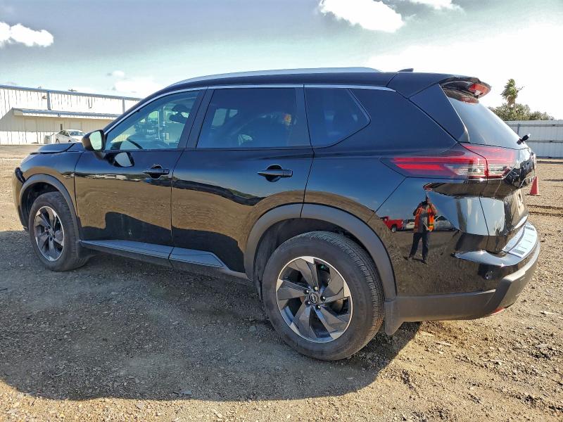 Фото 2 - NISSAN ROGUE