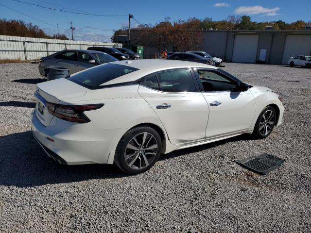 Фото 3 - NISSAN MAXIMA