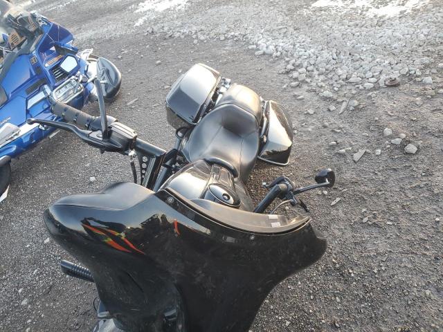 HARLEY-DAVIDSON FL 2012