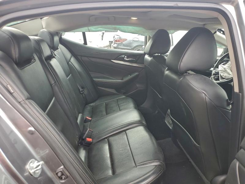 Фото 10 - NISSAN MAXIMA