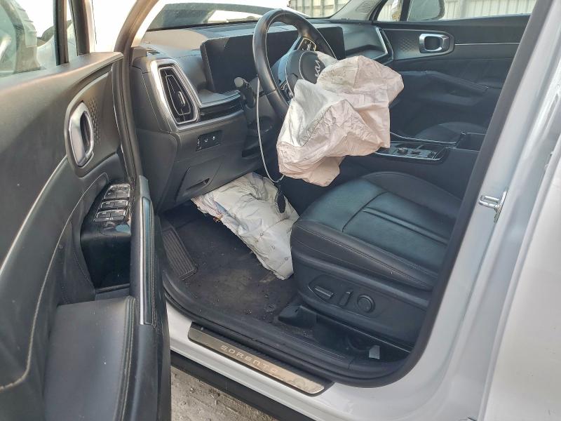 Фото 8 - KIA SORENTO