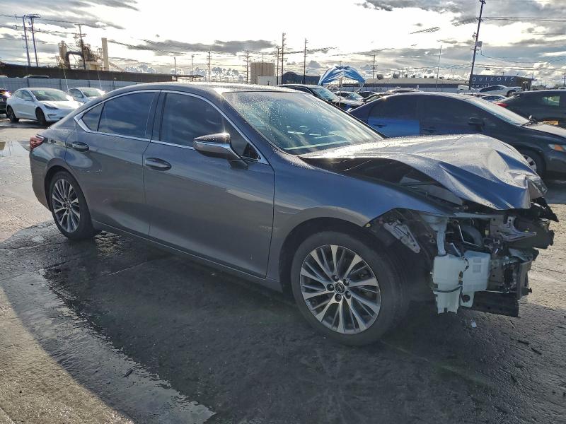 Фото 4 - LEXUS ES350