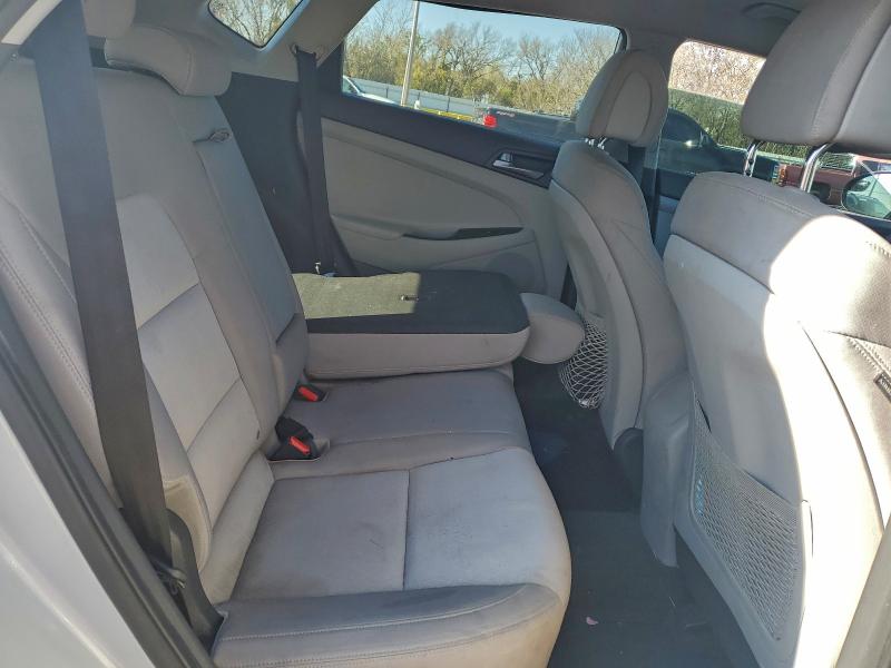 Фото 11 - HYUNDAI TUCSON