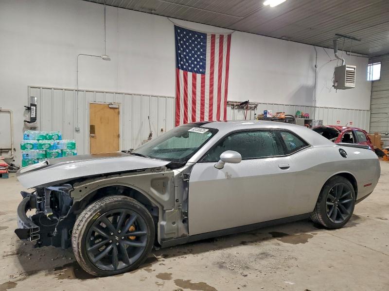 Фото 1 - DODGE CHALLENGER