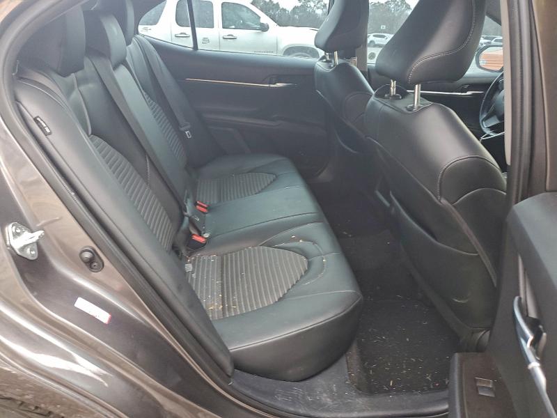 Фото 10 - TOYOTA CAMRY