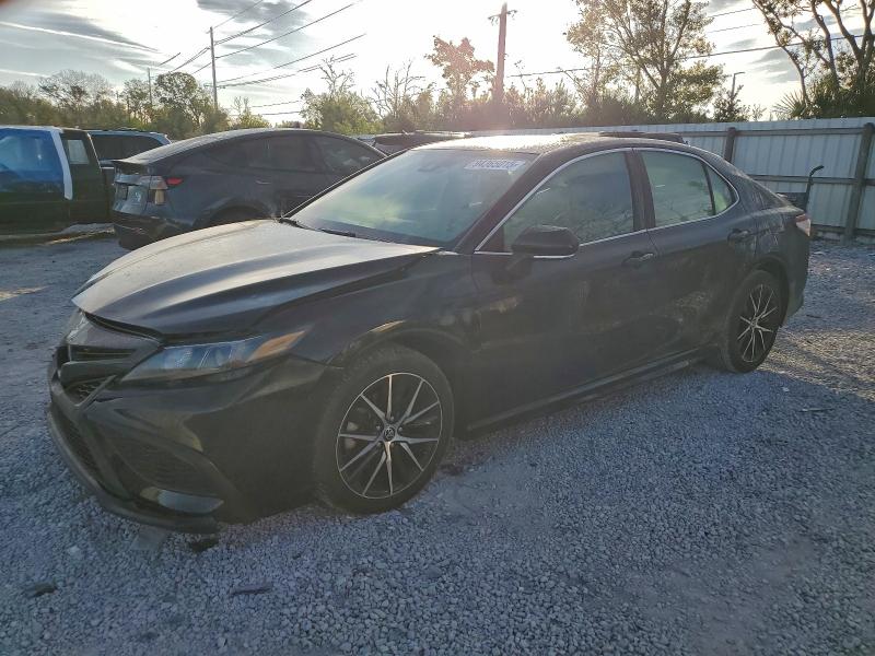 Фото 1 - TOYOTA CAMRY