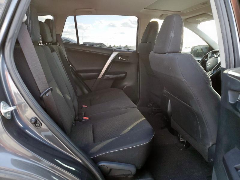 Фото 11 - TOYOTA RAV4