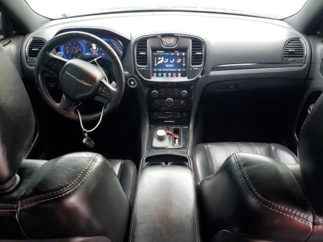 Фото 8 - CHRYSLER 300