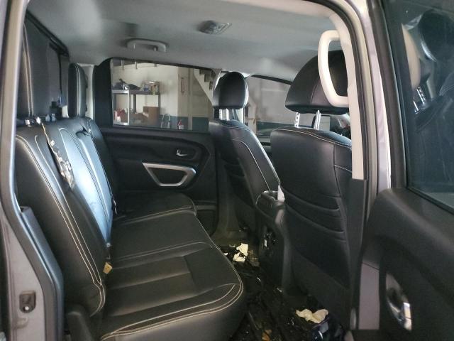 Фото 10 - NISSAN TITAN