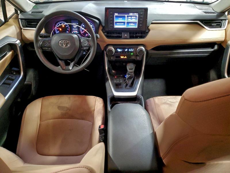 Фото 8 - TOYOTA RAV4