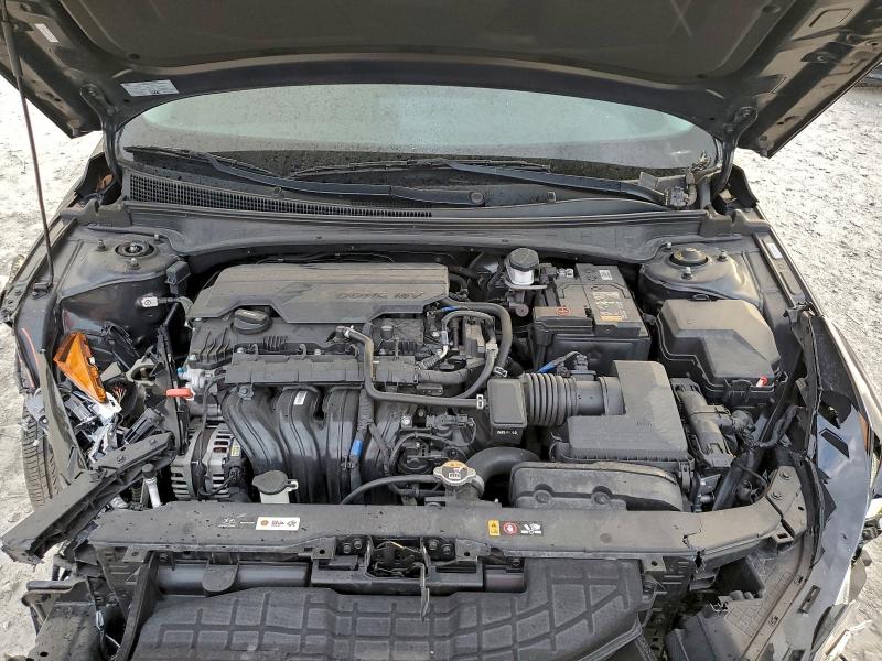 Фото 11 - HYUNDAI ELANTRA