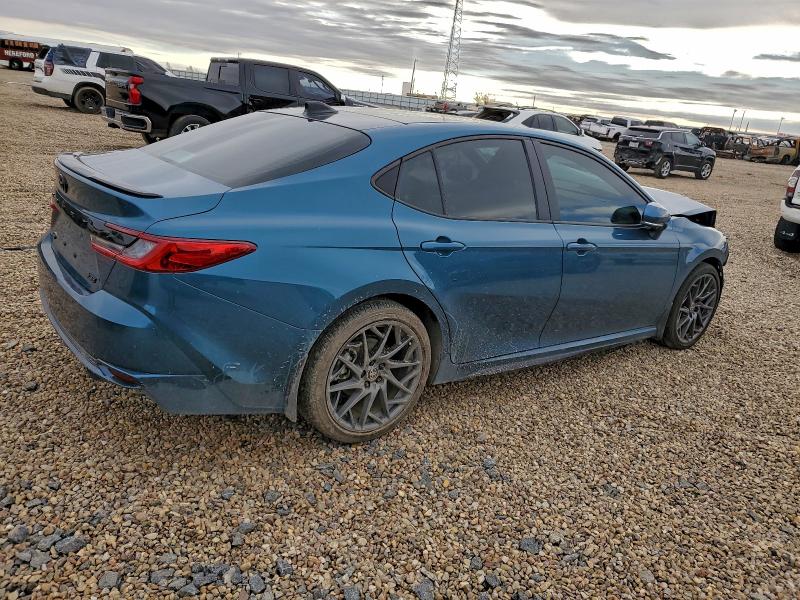 Фото 3 - TOYOTA CAMRY