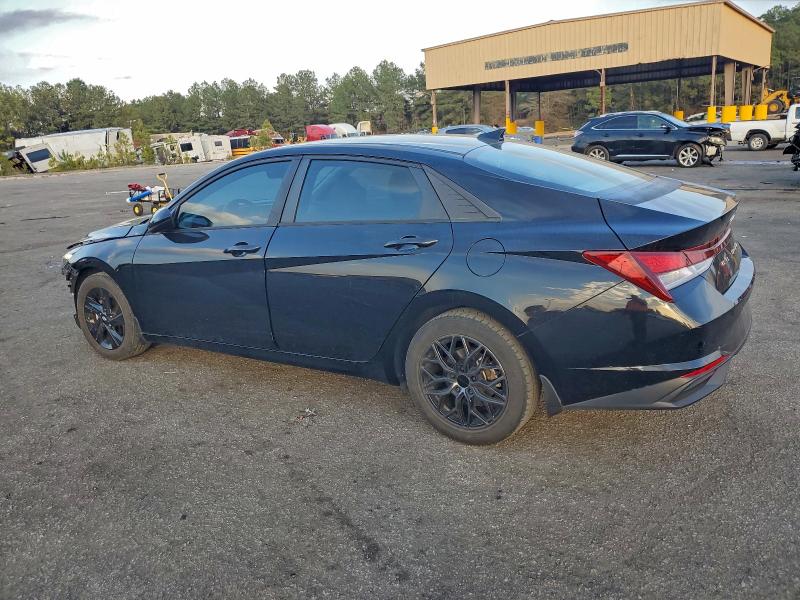 Фото 2 - HYUNDAI ELANTRA