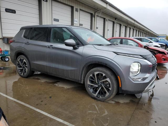 Фото 4 - MITSUBISHI OUTLANDER