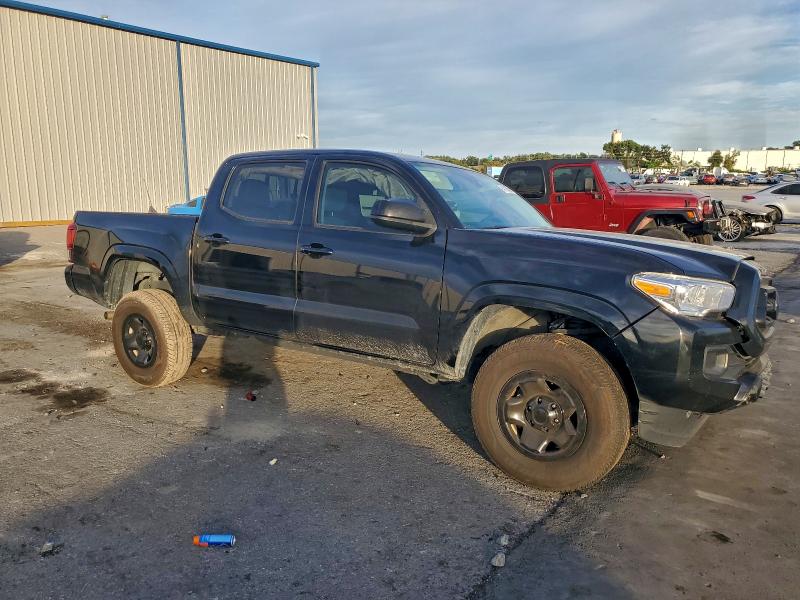 Фото 4 - TOYOTA TACOMA
