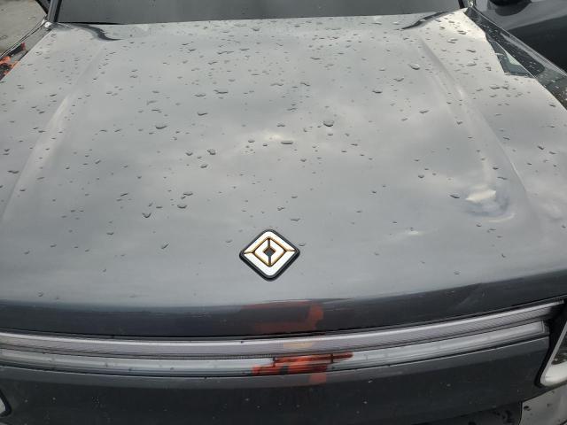 Фото 12 - RIVIAN RIS