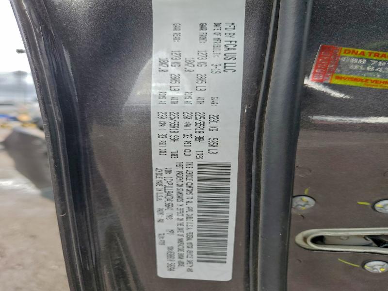 Фото 13 - JEEP GRAND CHER