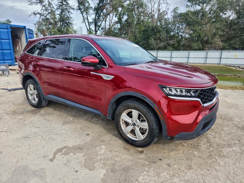 Фото 4 - KIA SORENTO