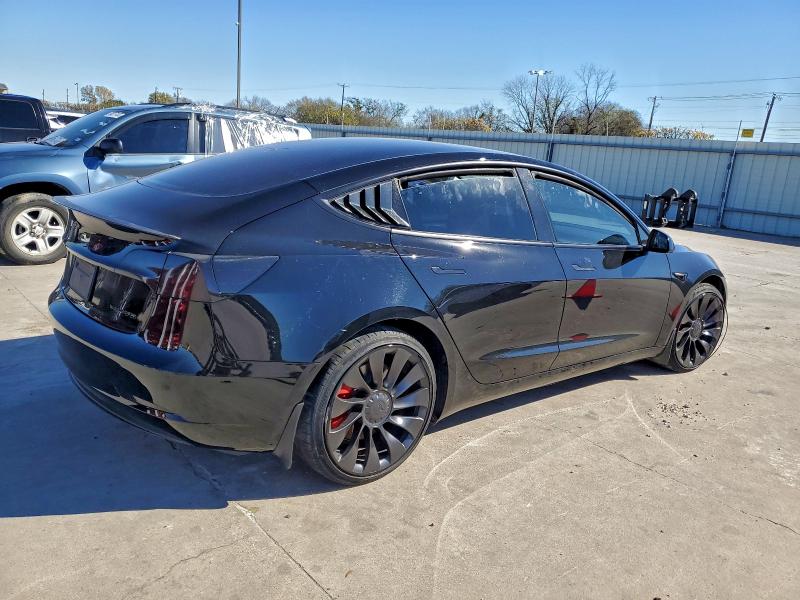 Фото 3 - TESLA MODEL 3