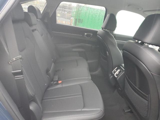 Фото 11 - KIA SORENTO