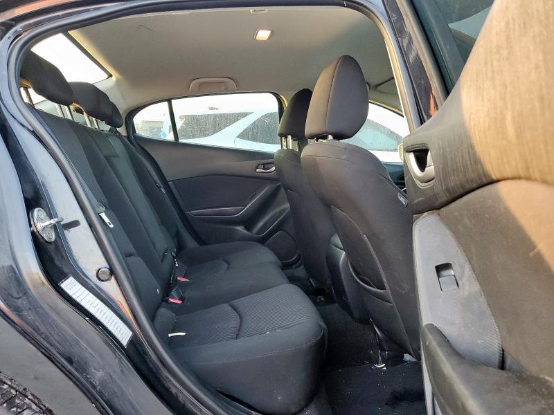 Фото 10 - MAZDA 3