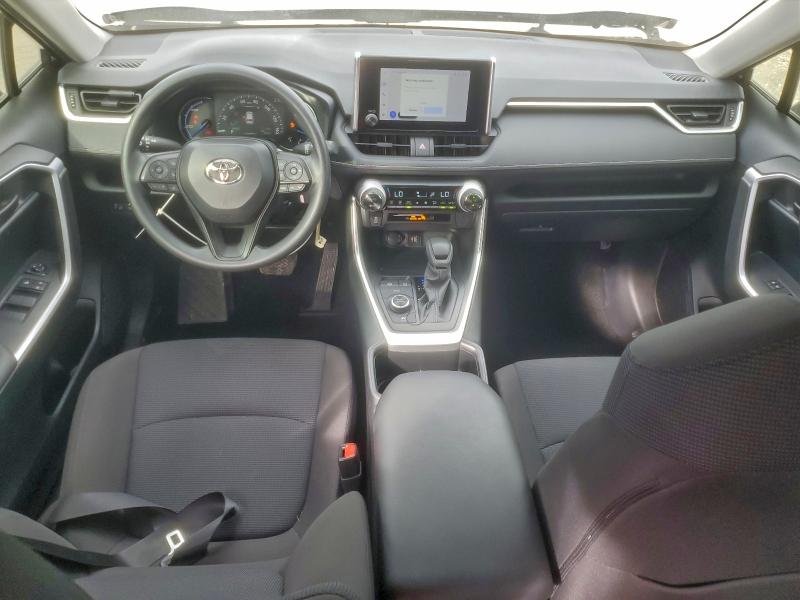 Фото 8 - TOYOTA RAV4