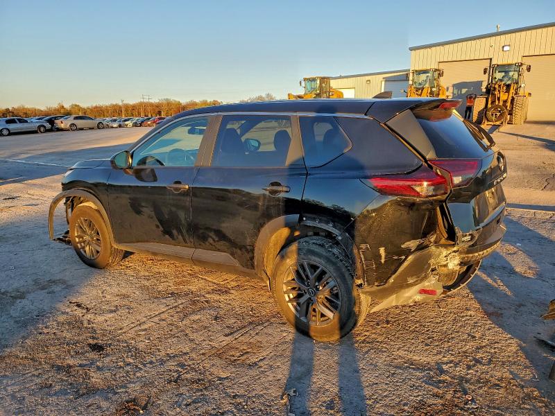Фото 2 - NISSAN ROGUE