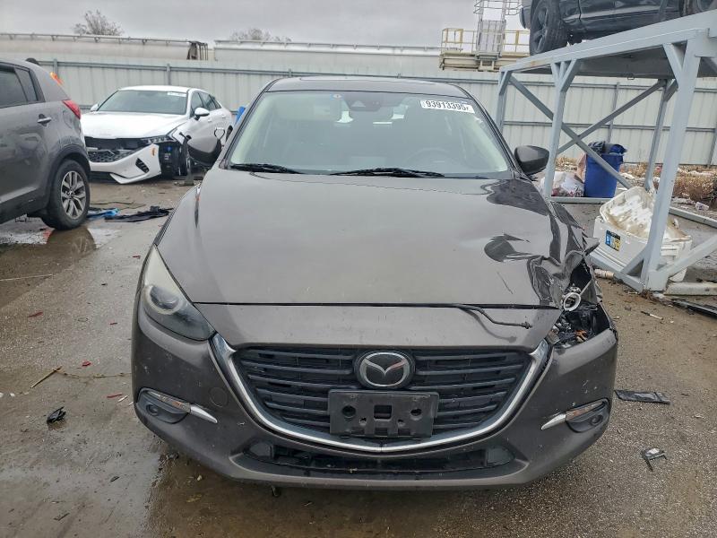 Фото 5 - MAZDA 3