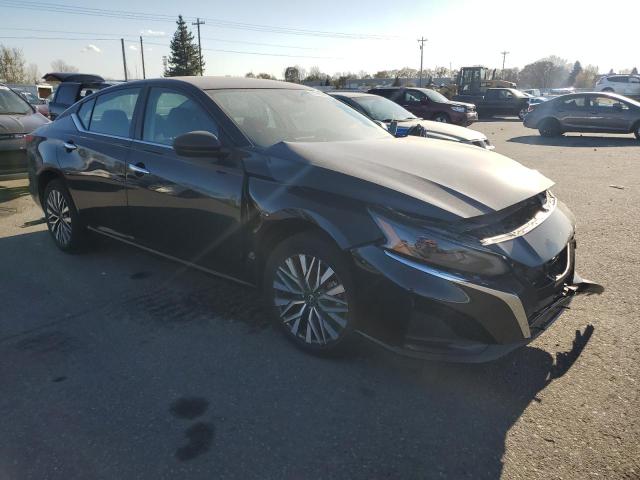 Фото 4 - NISSAN ALTIMA