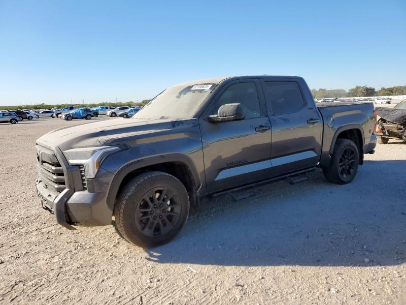 Фото 1 - TOYOTA TUNDRA