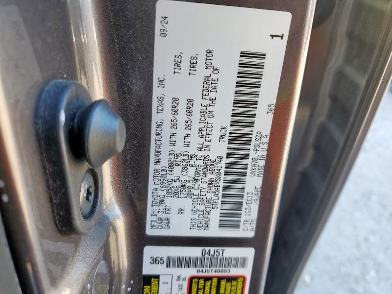 Фото 12 - TOYOTA TUNDRA