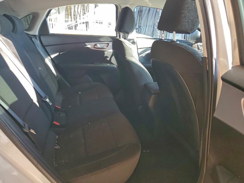 Фото 10 - KIA FORTE