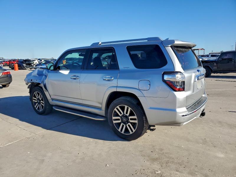 Фото 2 - TOYOTA 4RUNNER