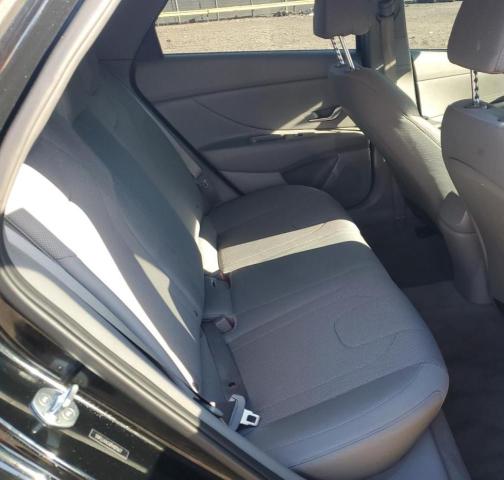 Фото 10 - HYUNDAI ELANTRA