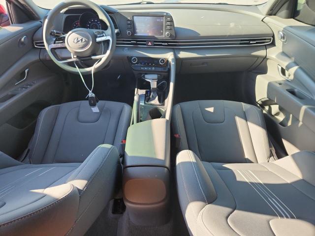 Фото 8 - HYUNDAI ELANTRA