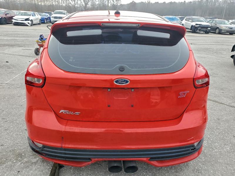 Фото 6 - FORD FOCUS