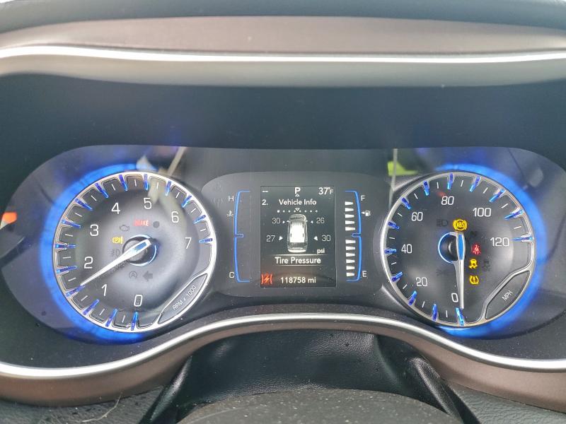 Фото 9 - CHRYSLER MINIVAN