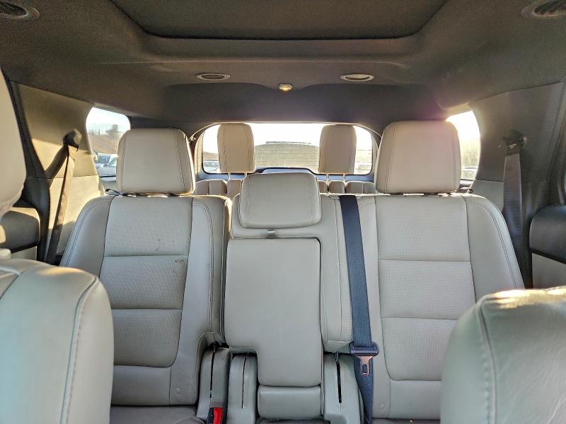 Фото 10 - FORD EXPLORER