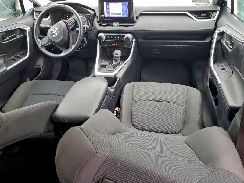 Фото 8 - TOYOTA RAV4