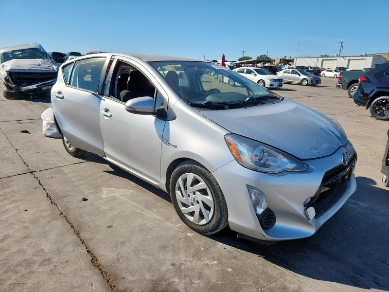 Фото 4 - TOYOTA PRIUS